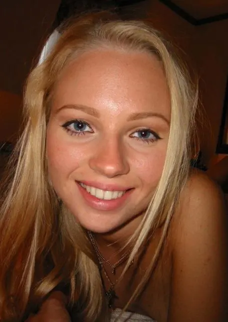 Jeanet19 image 0